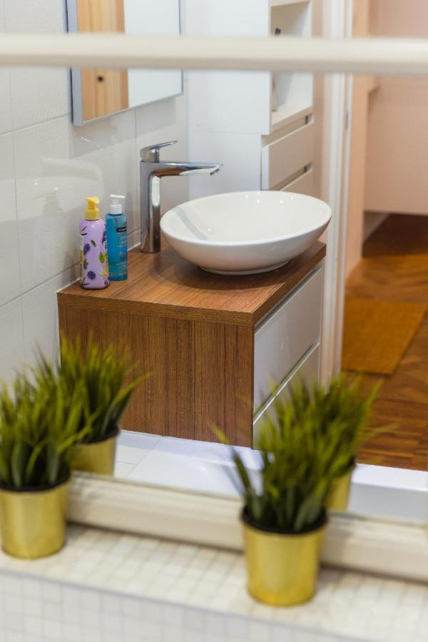 Location Centre In Historic Building With Free Garage Parking Appartement Ljubljana