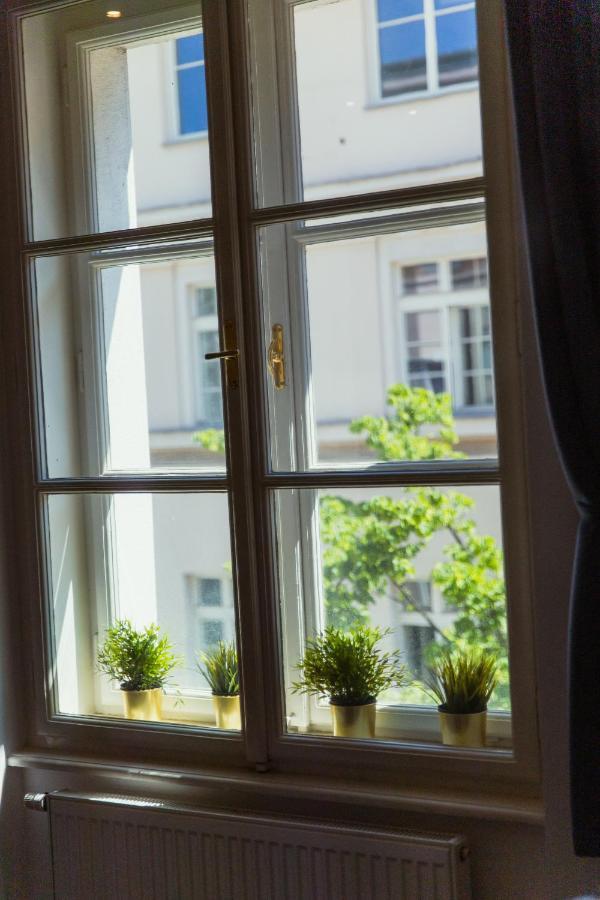 Appartement Location Centre In Historic Building With Free Garage Parking